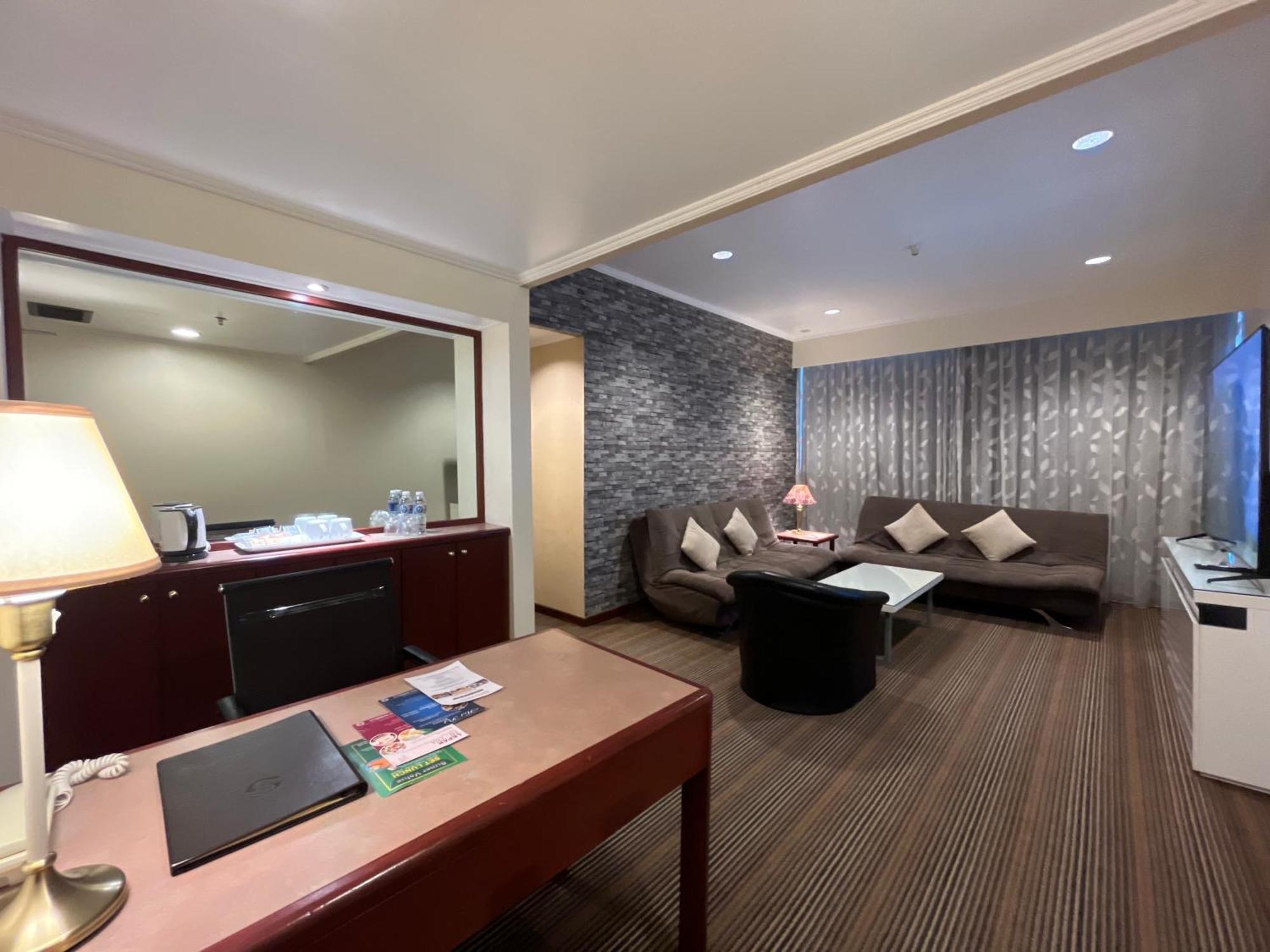 Shangri-la 3* Kota Kinabalu