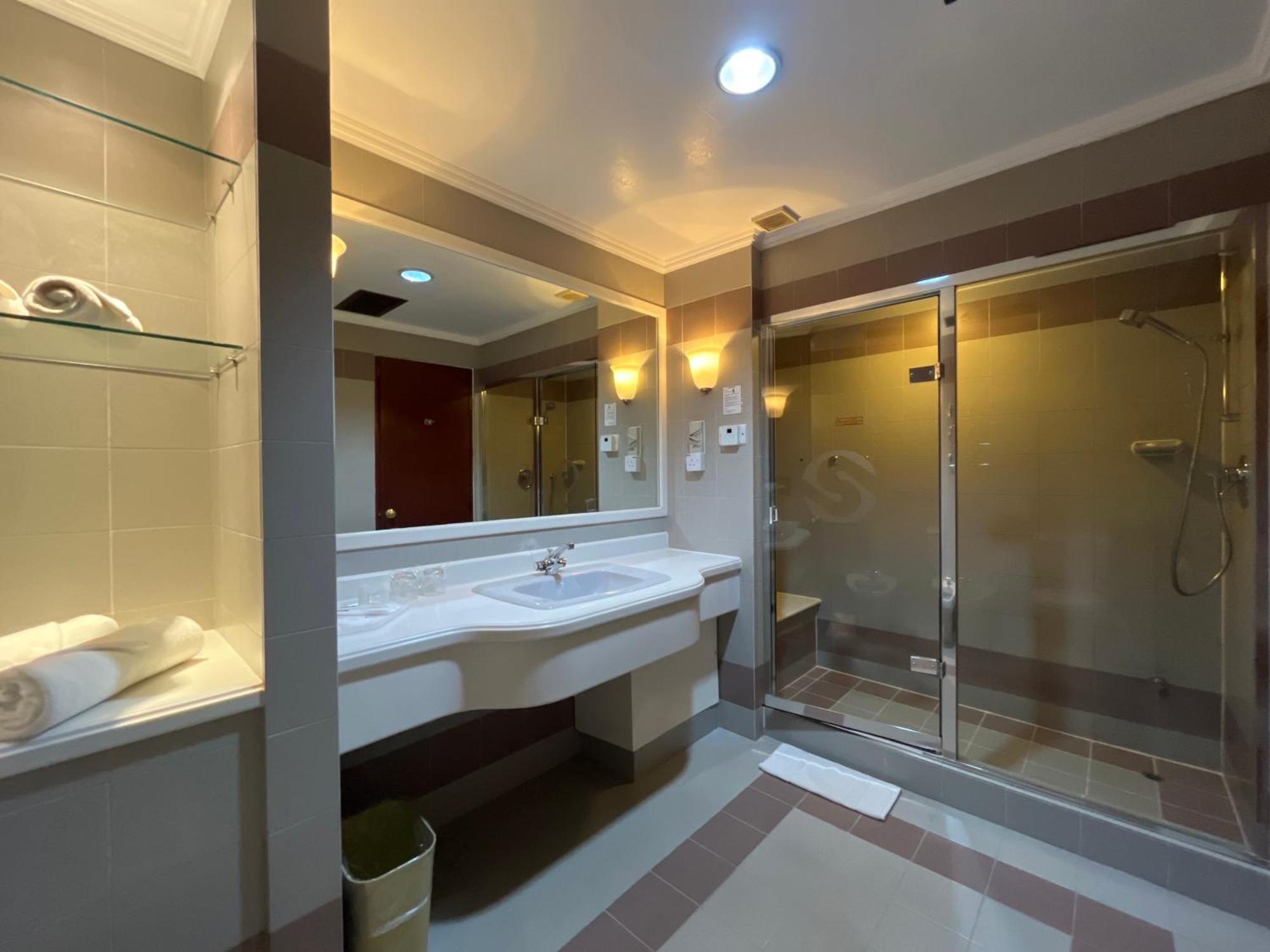 Hotel Shangri-la