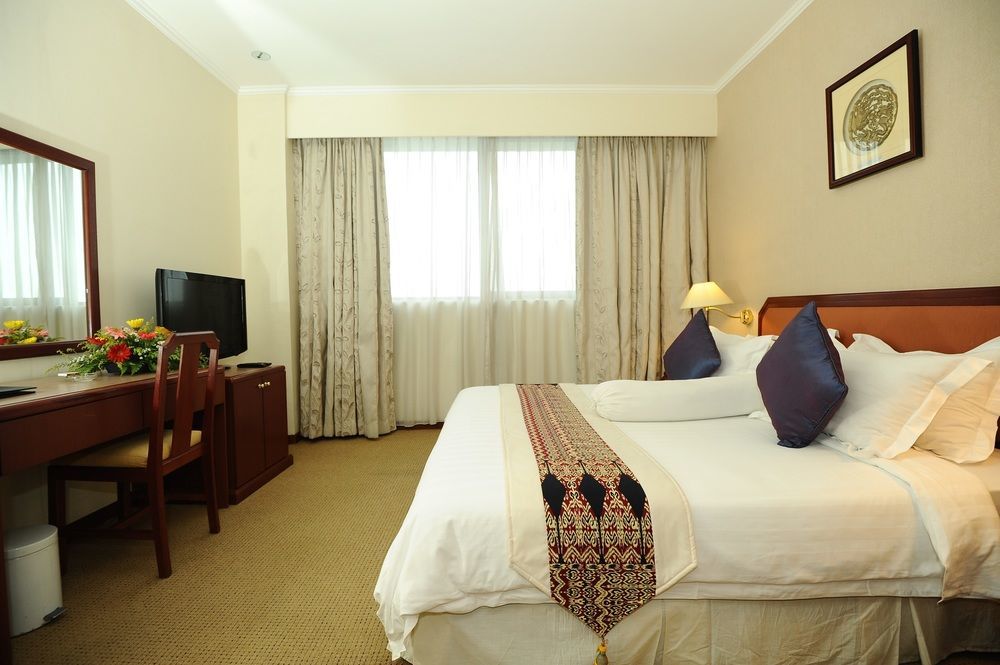 Shangri-la Hotel